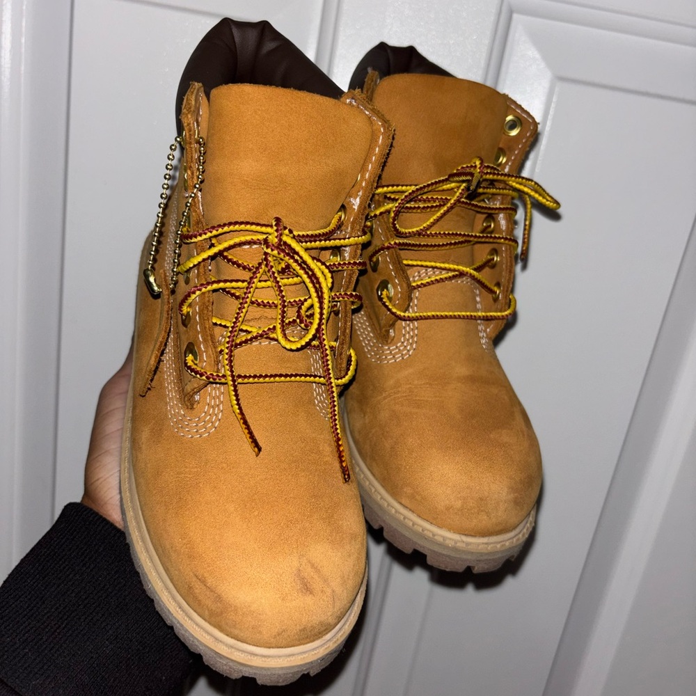 Wheat Timberland Kids boots size 13